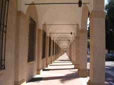 santa maria dei mendicanti portico.jpg