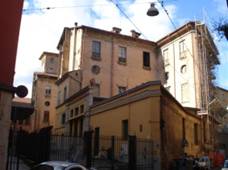 Palazzo Buriani Genova Retro da Otto colonne.jpg