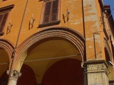 Descrizione: Descrizione: Palazzo Conforti via Galliera.jpg