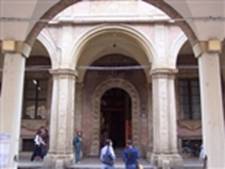 Descrizione: Descrizione: Palazzo Poggi portale al n. 33.jpg